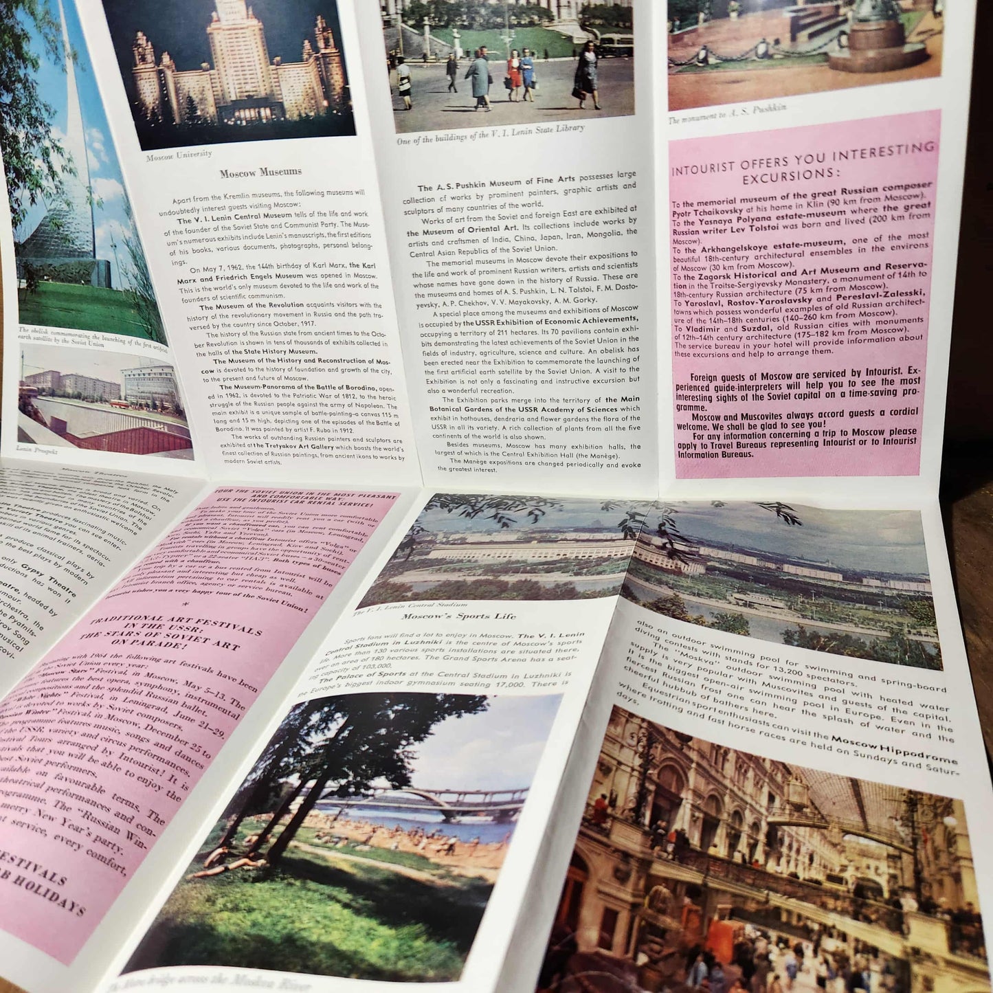 Brochure touristique Moscou Intourist URSS 1967 Révolution