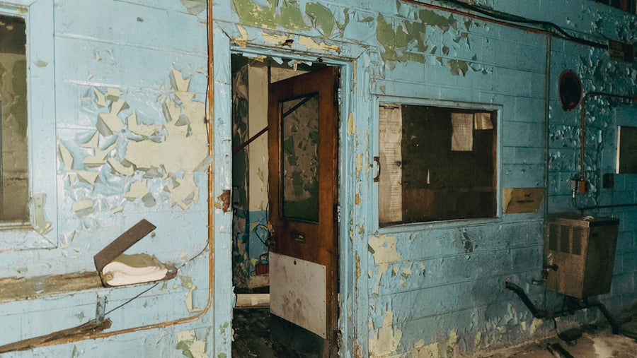 Glass recycling plant