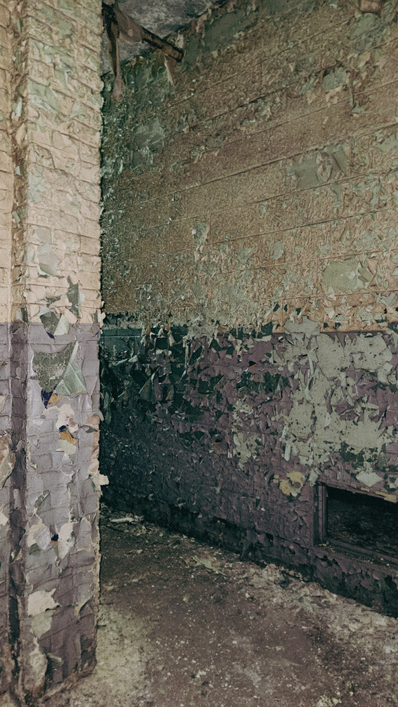 Glass recycling plant